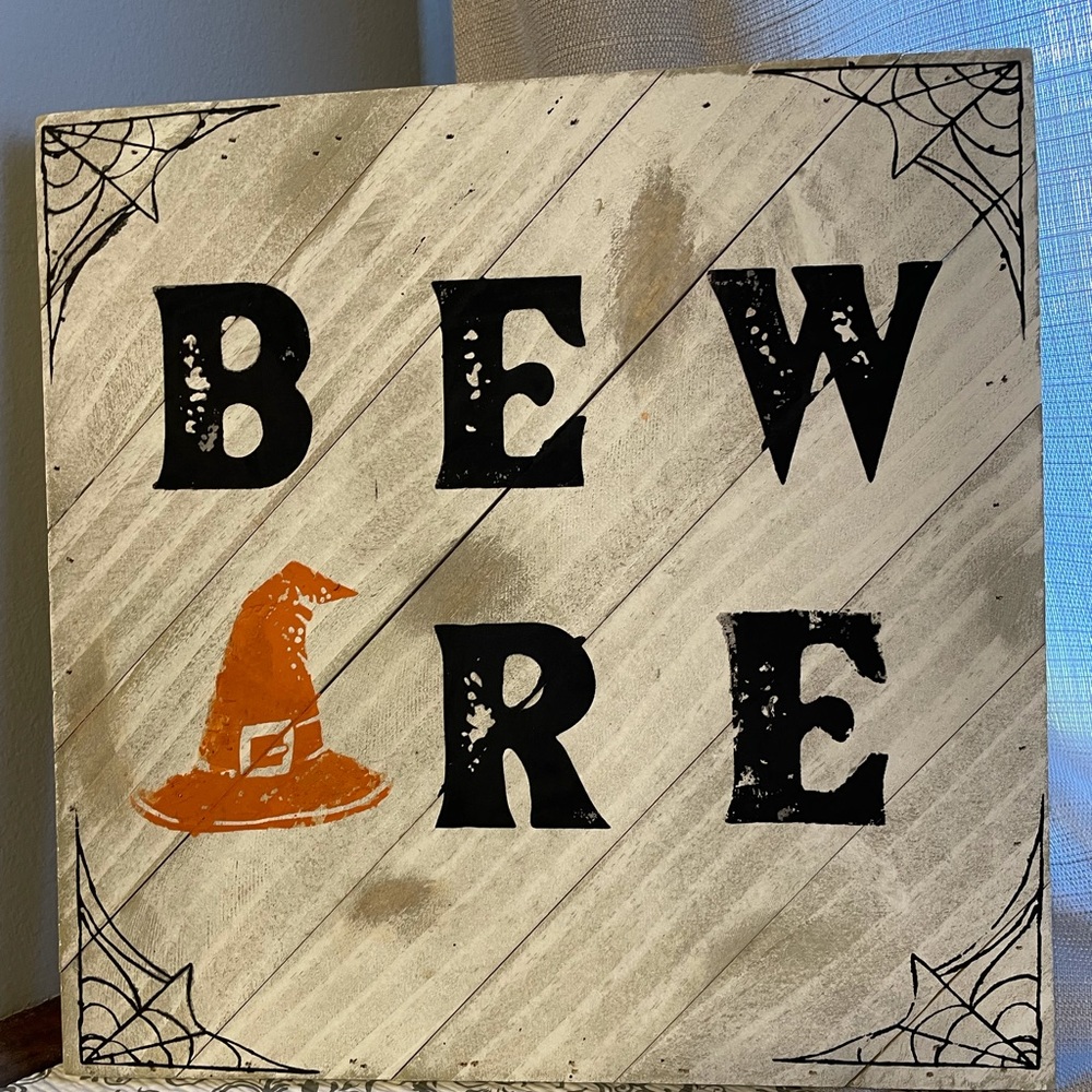 Halloween sign